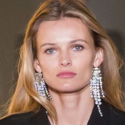 Chandelier earrings
