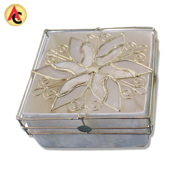Laminated capiz box