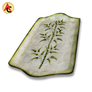 Laminated capiz tray with bamboo motif