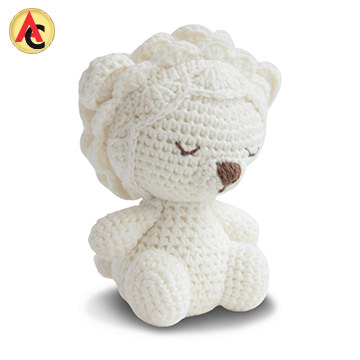 Handcrocheted toy uses milk cotton fiber
