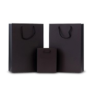 Gift bag made of kraft paper