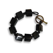Bracelet with buffalo horn beads