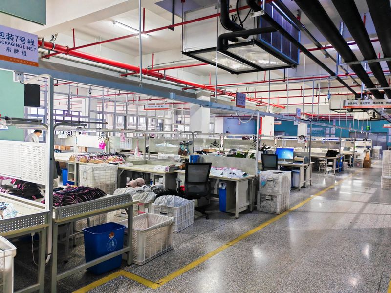 FENGHUAN GROUP LIMITED 5