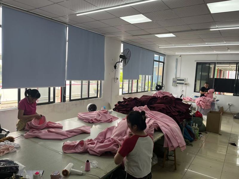 Guangzhou Auliya Fashion Co., Ltd 3