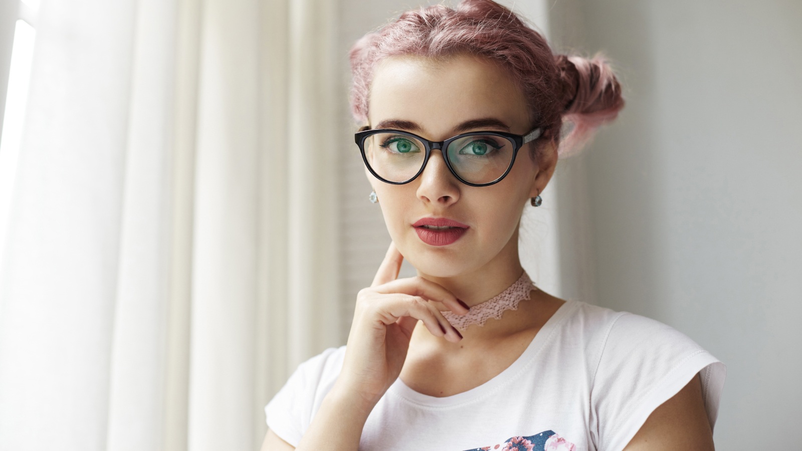 2024 Women's Eyeglass Trends What's In Style? Global Sources