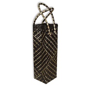 Wine gift bag in pandan leaves